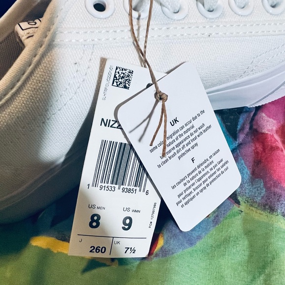 Brand New Adidas - Picture 10 of 11